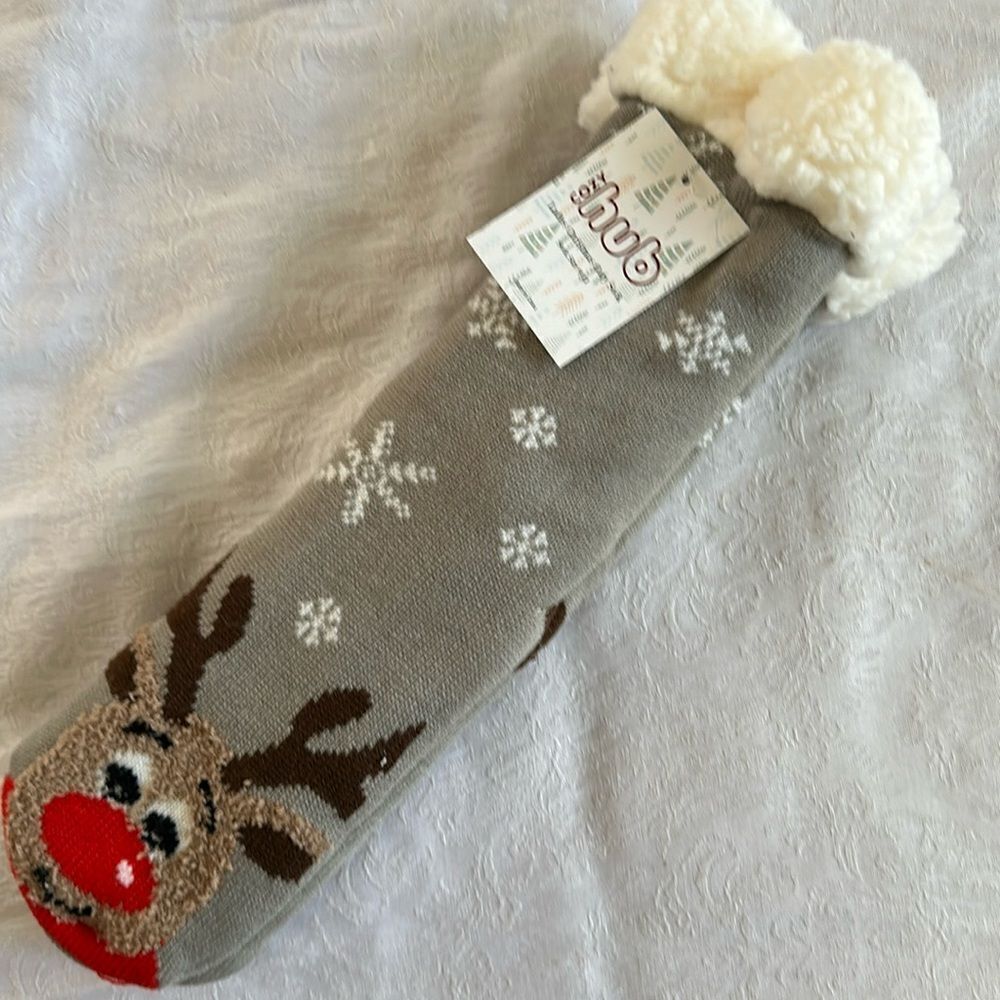 Cozy Hub Christmas Collection Holiday Reindeer Slipper Socks Women’s Size 9-11